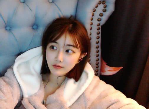 娱乐吃瓜小阿酱